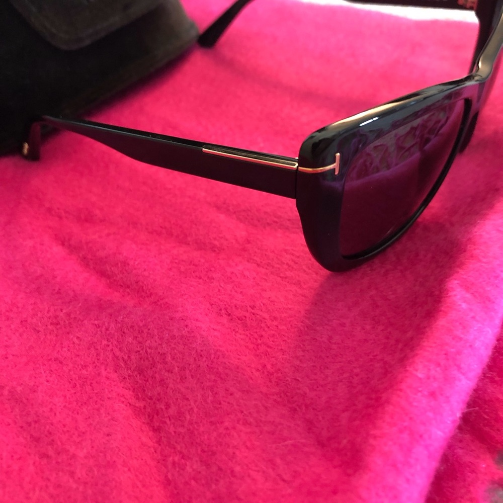 Tom Ford black oversized sunglasses